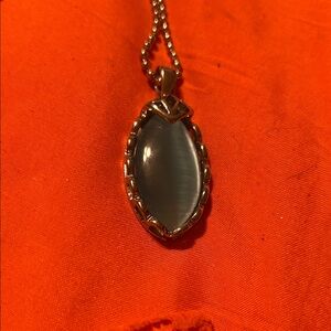 Elegant Silver Pendant Necklace